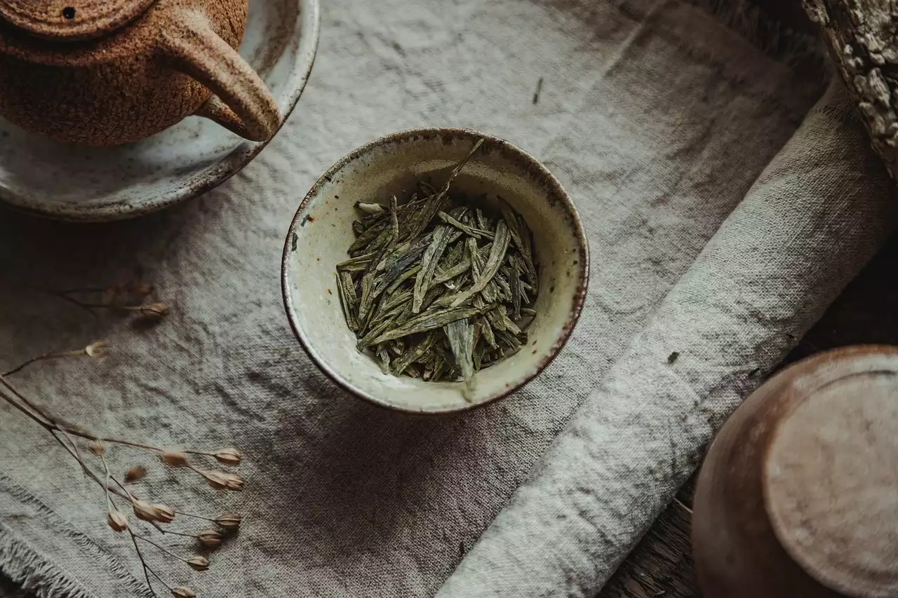 Matcha Madness: Alles, was Sie über Japans berühmten grünen Tee wissen müssen